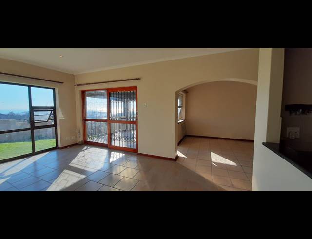 3 BEDROOM TOWNHOUSE RENTED IN SOUTH END